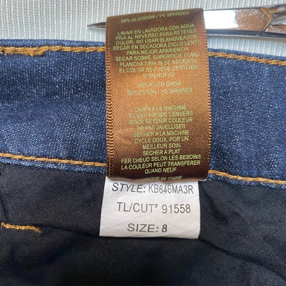 Kut from the Kloth Bermuda Shorts Sz 8 Dark Wash Gold Thread 4 pockets E… - Picture 12 of 15